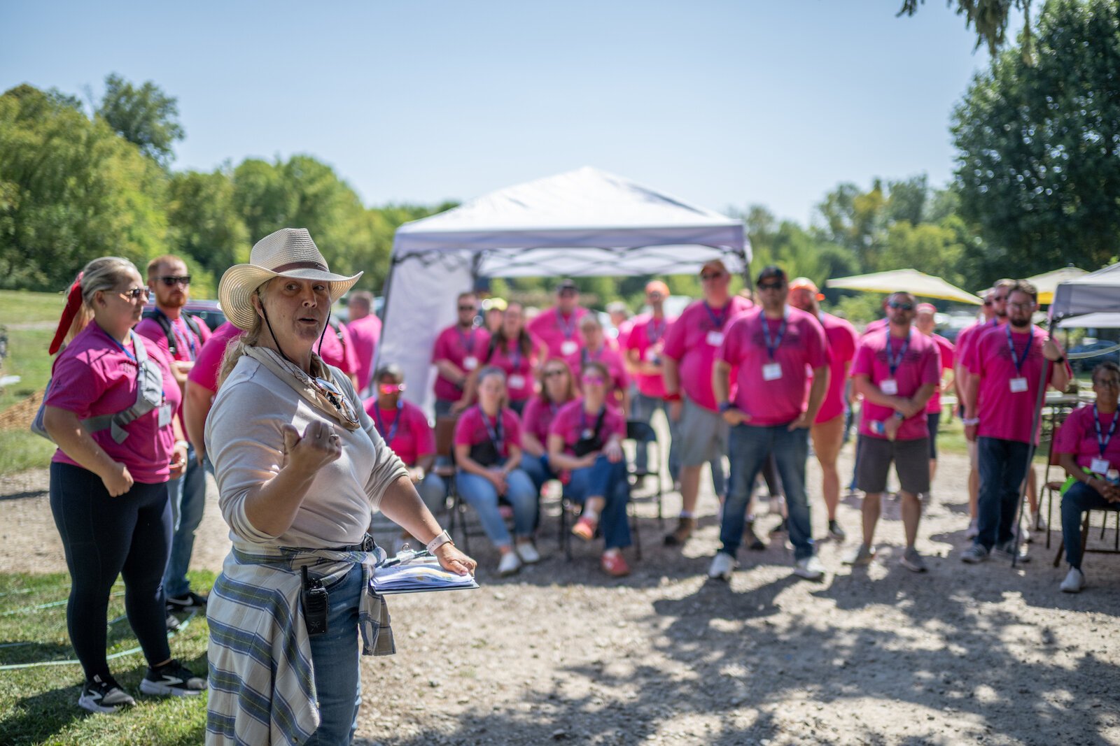 H.A.R.D. Acre farm owner Jennifer Hardacre welcomes the race to her farm and assigns tasks. The farm is a workplace for developmentally disabled who chose a more "rural" workplace experience.