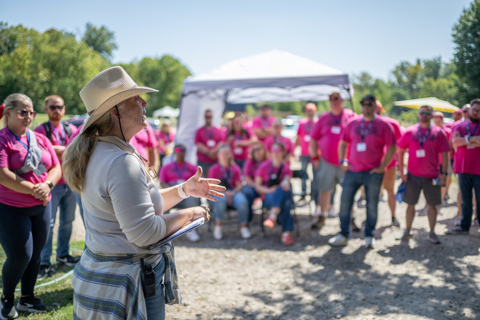 H.A.R.D. Acre farm owner Jennifer Hardacre welcomes the race to her farm and assigns tasks. The farm is a workplace for developmentally disabled who chose a more "rural" workplace experience.