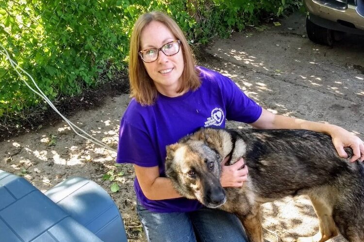 Kristin Crankshaw started the non-profit The Backyard Dog Project after seeing dogs chained up outside of neighborhood homes, not being well cared for.
