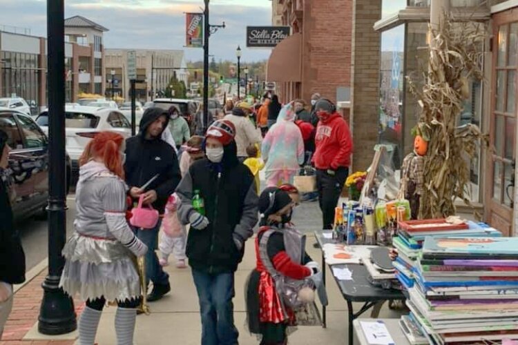 In 2020, many families attended the Downtown Springfield Trick-or-Treat event.