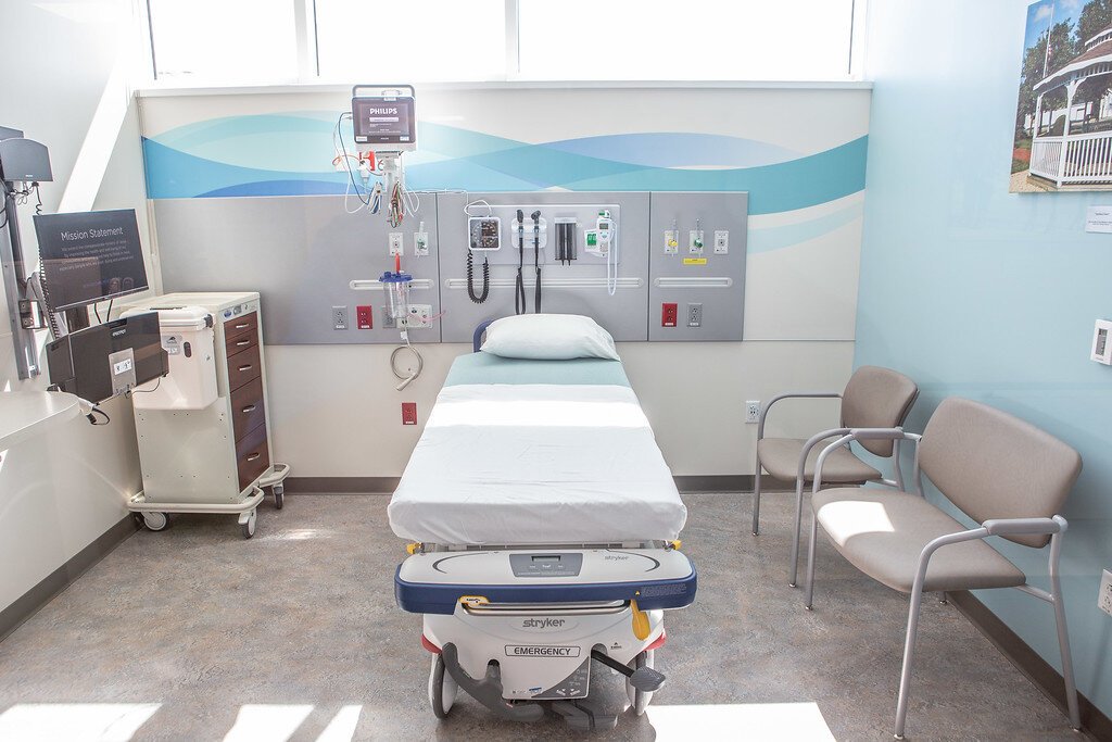Patients visiting the Dayton Springfield Emergency Center, near Enon, can receive emergency care when minutes count and be transferred to a hospital if a longer stay is necessary.