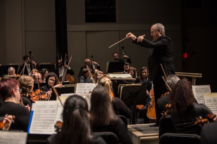 The Springfield Symphony Orchestra, led by conductor Peter Stafford Wilson, recently kicked off is 2021-22 season.