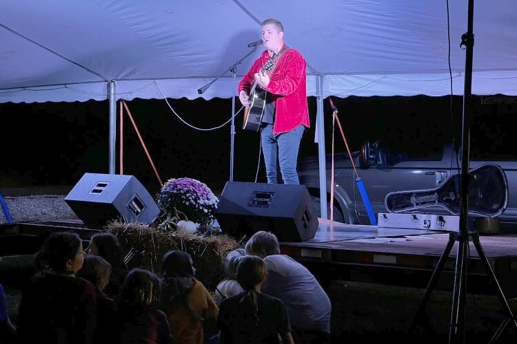 Local artist Ty Cooper performed live at the annual Heritage Days Festival.
