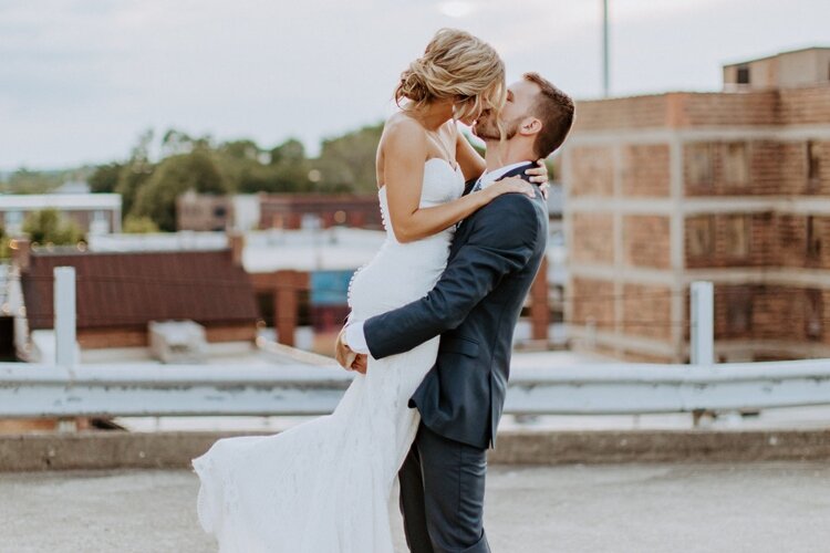 The rooftop of The Bushnell Building - which houses The Bushnell Event Center - is a great location for wedding and event photos.